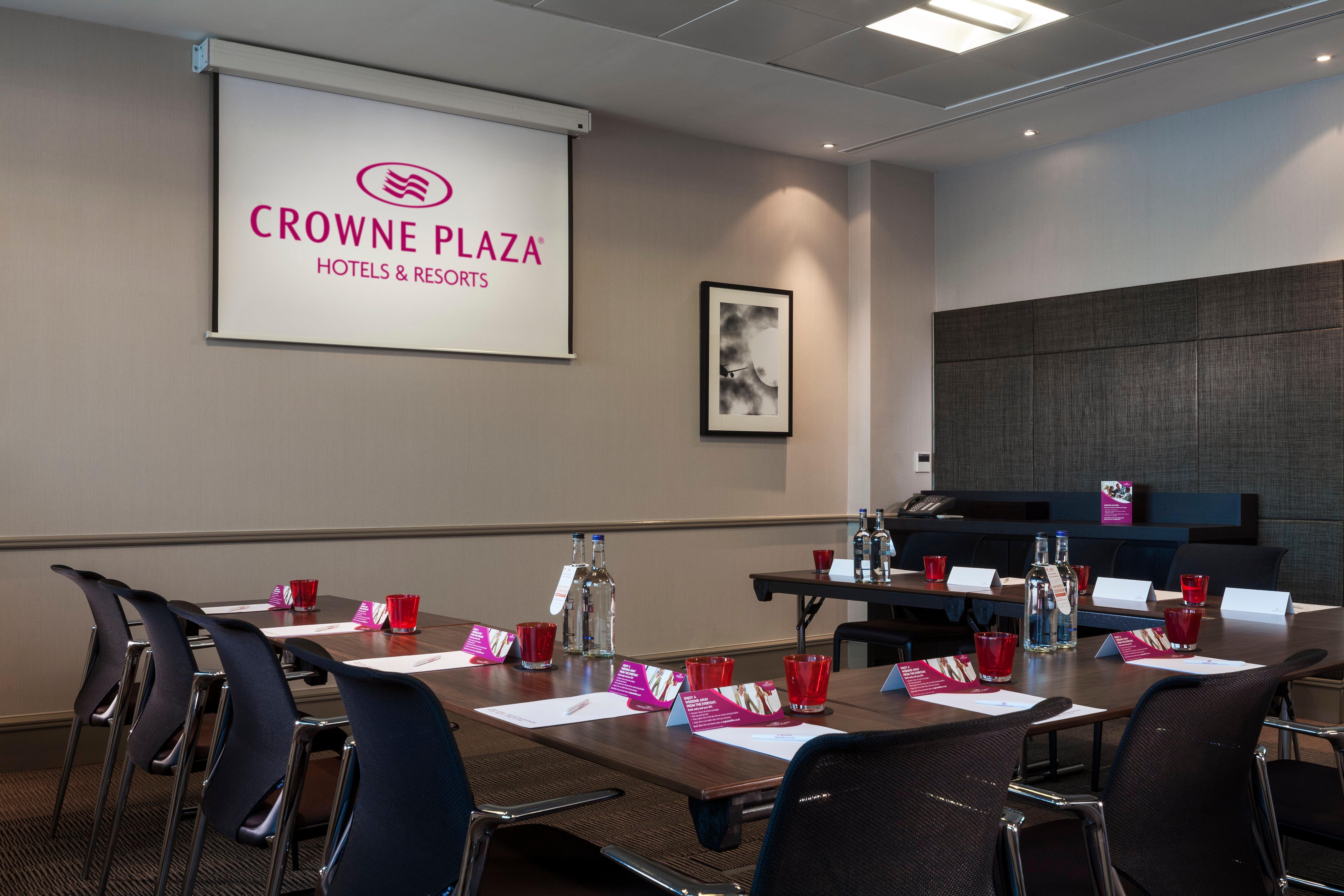 Отель Crowne Plaza Birmingham Nec By Ihg Бикенхил Экстерьер фото