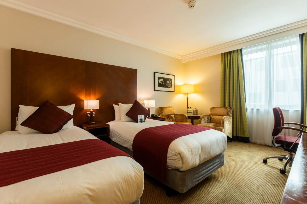 Отель Crowne Plaza Birmingham Nec By Ihg Бикенхил Экстерьер фото
