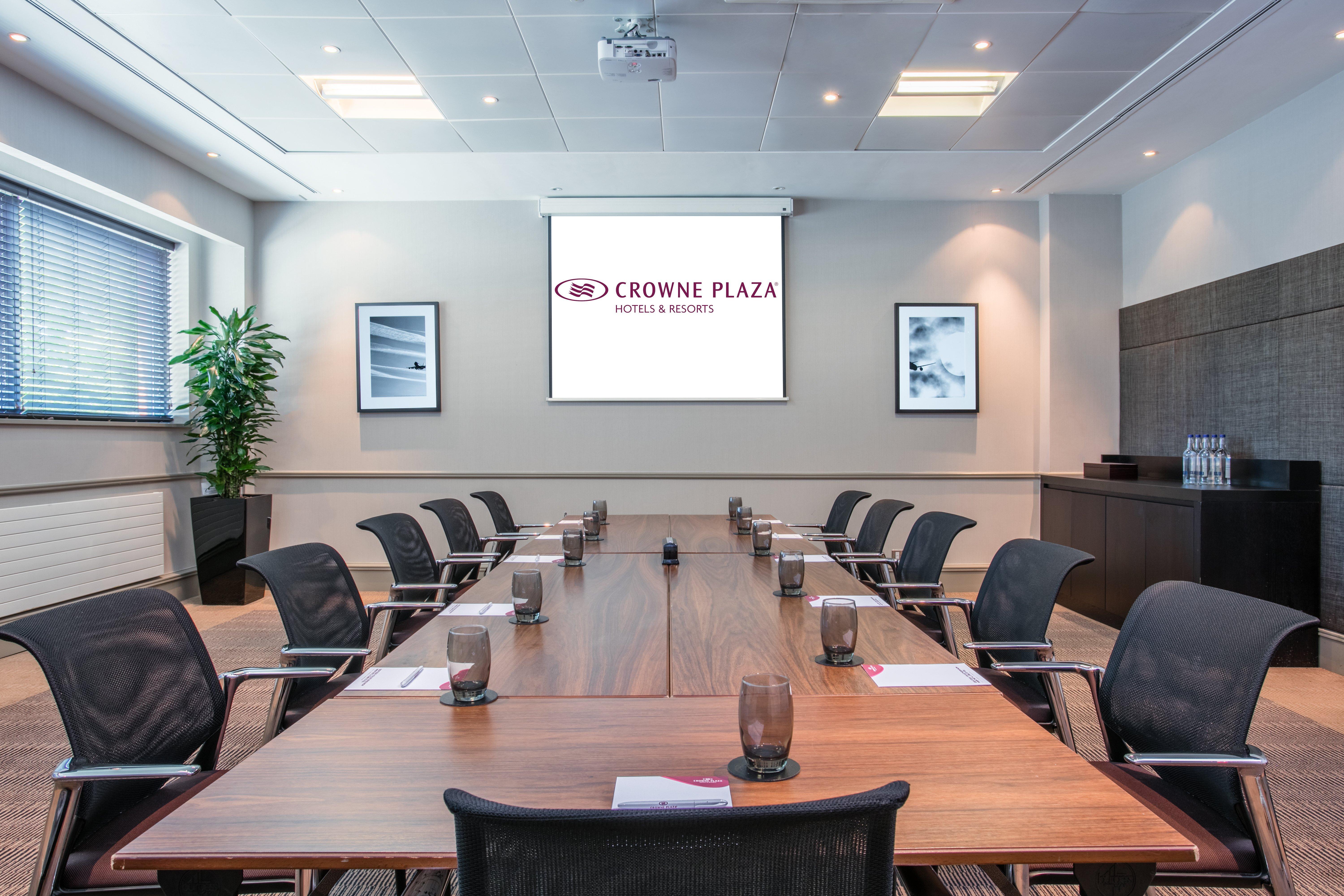 Отель Crowne Plaza Birmingham Nec By Ihg Бикенхил Экстерьер фото