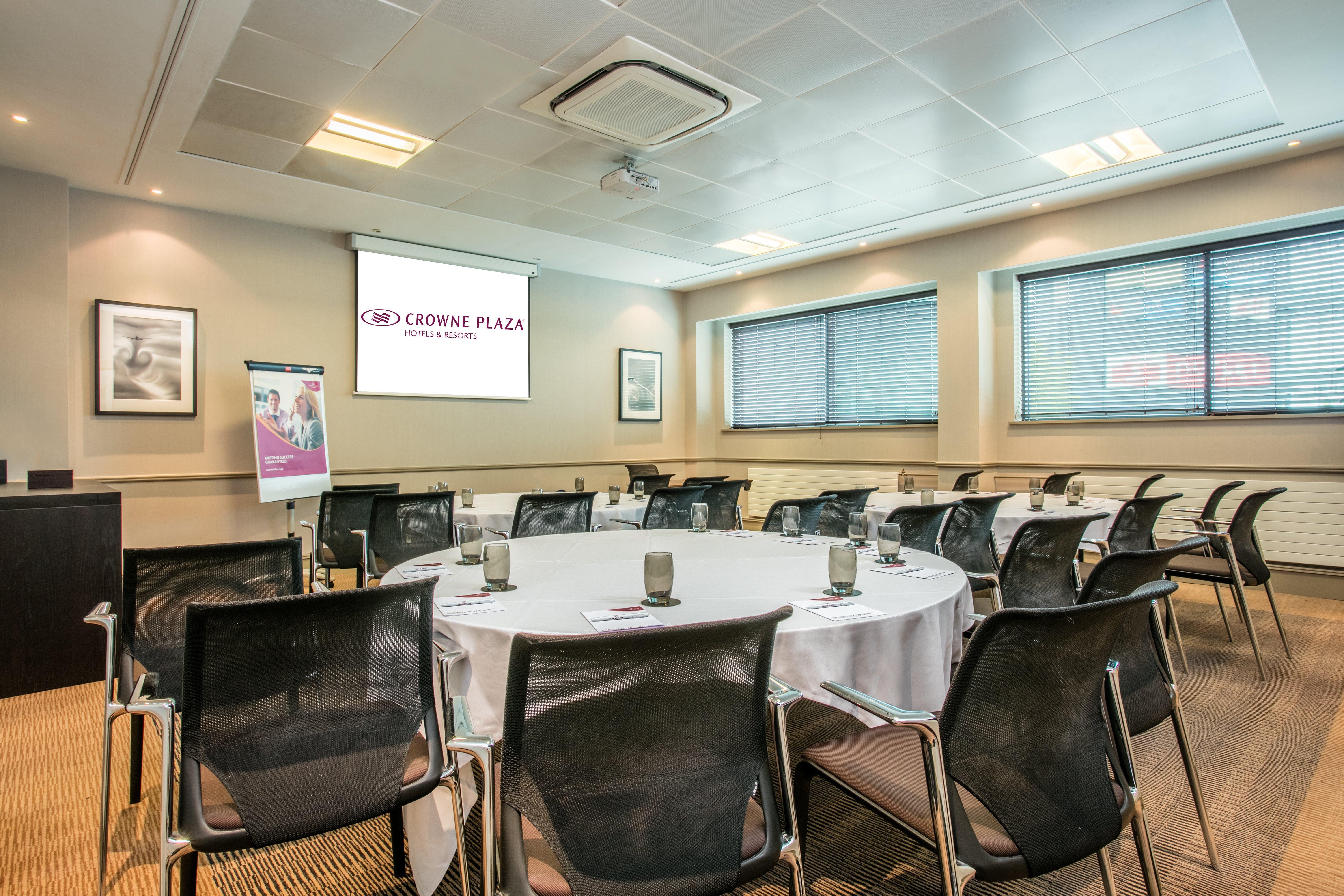 Отель Crowne Plaza Birmingham Nec By Ihg Бикенхил Экстерьер фото